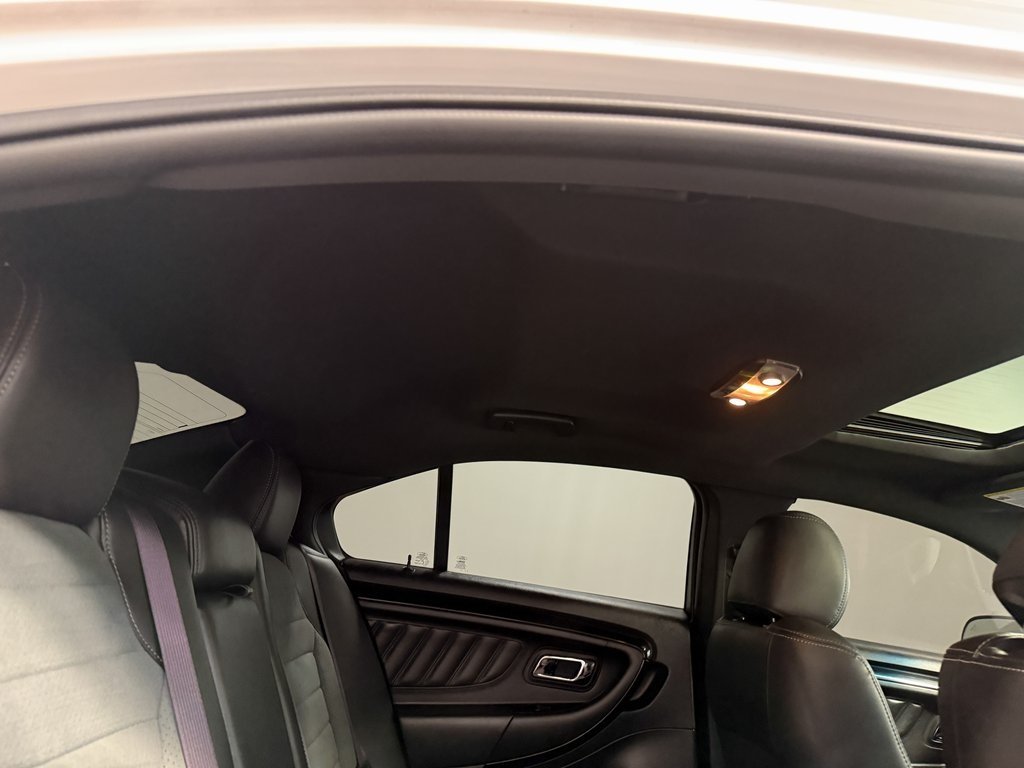2019 Ford Taurus SHO photo 10