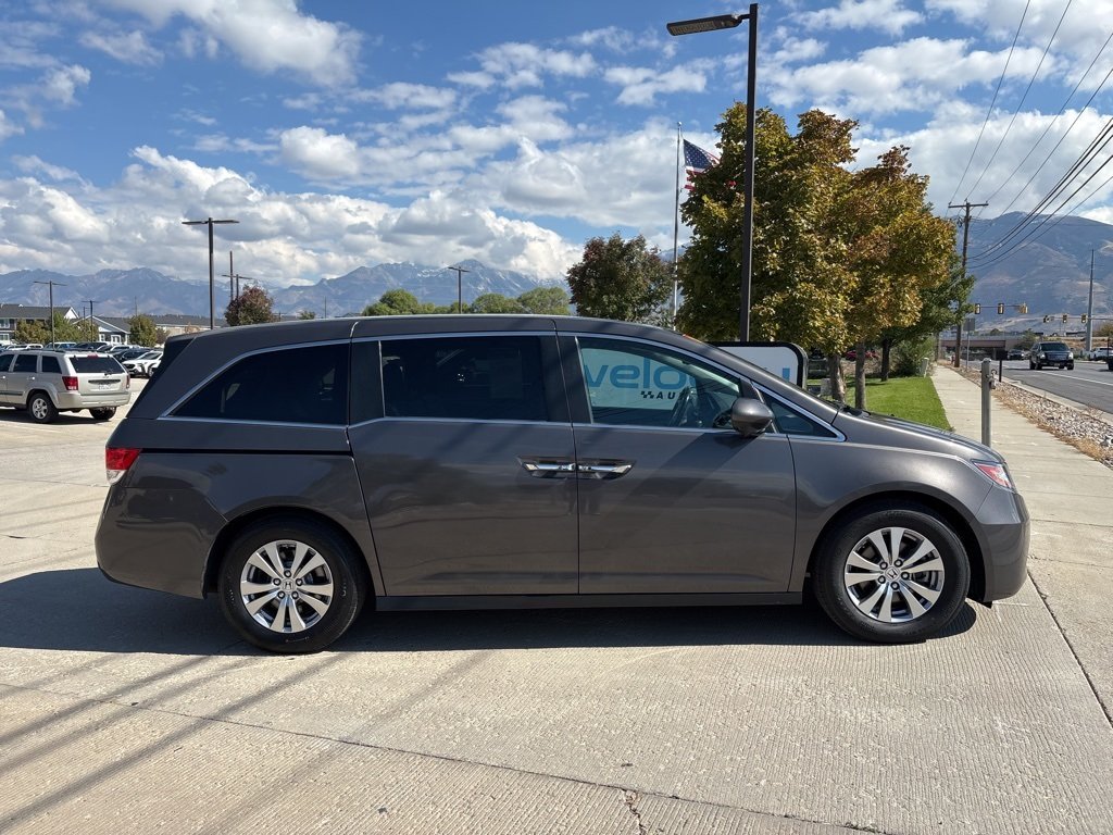 2016 Honda Odyssey EX-L photo 3