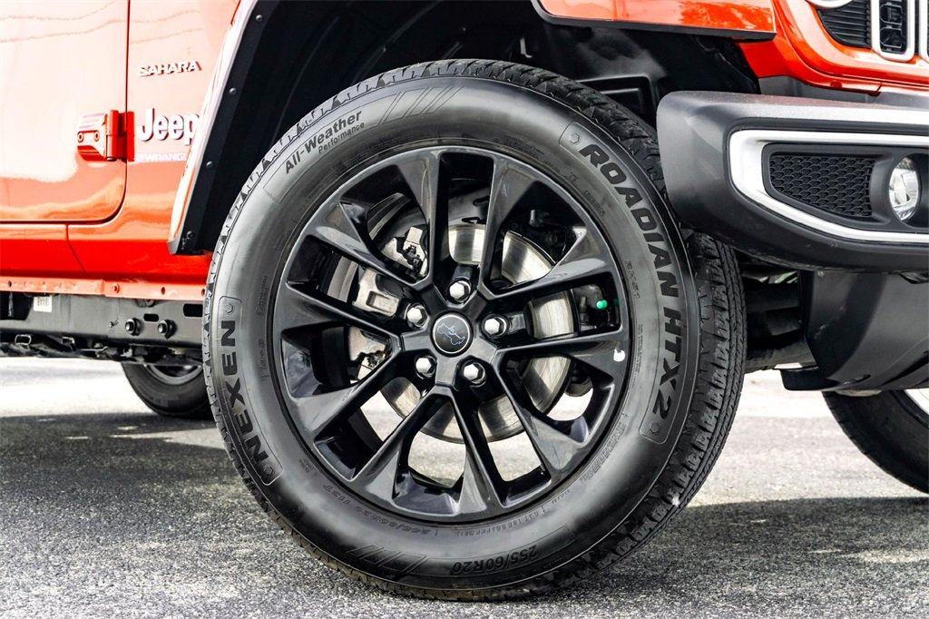 2024 Jeep Wrangler Sahara 4xe photo 2
