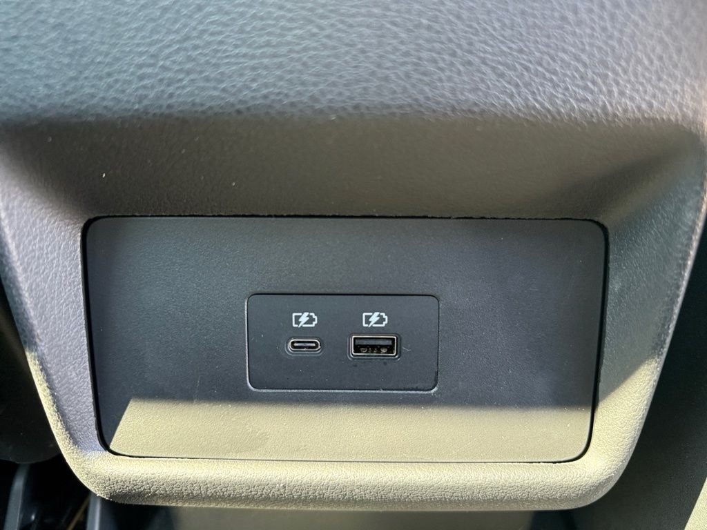 2023 Nissan Rogue SV photo 21
