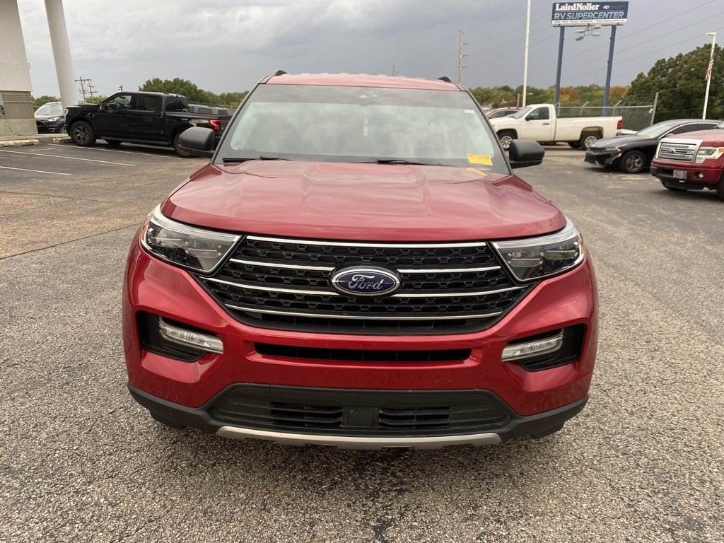 2020 Ford Explorer XLT photo 2