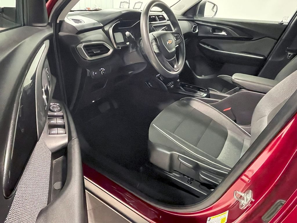 2021 Chevrolet Trailblazer LS photo 11