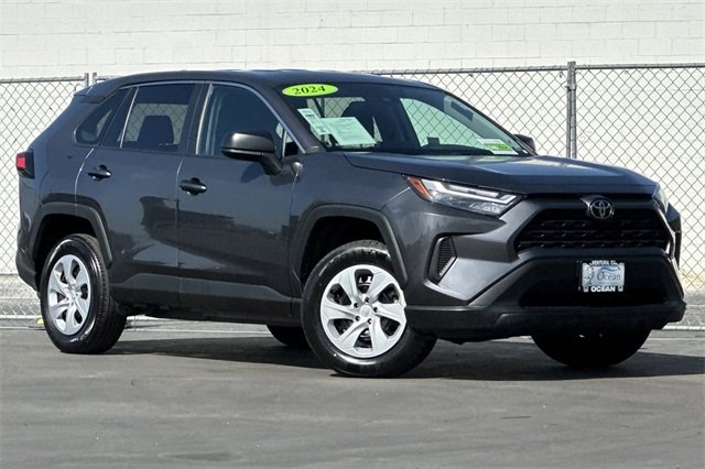 2024 Toyota RAV4 LE photo 2