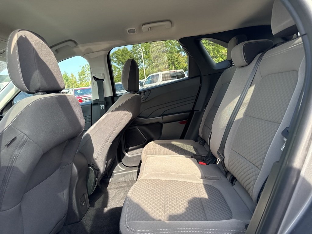 2022 Ford Escape SE photo 9