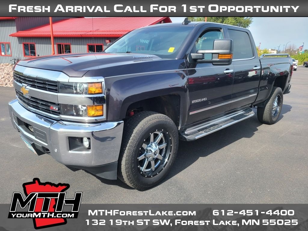 2016 Chevrolet Silverado 2500HD LTZ photo 4