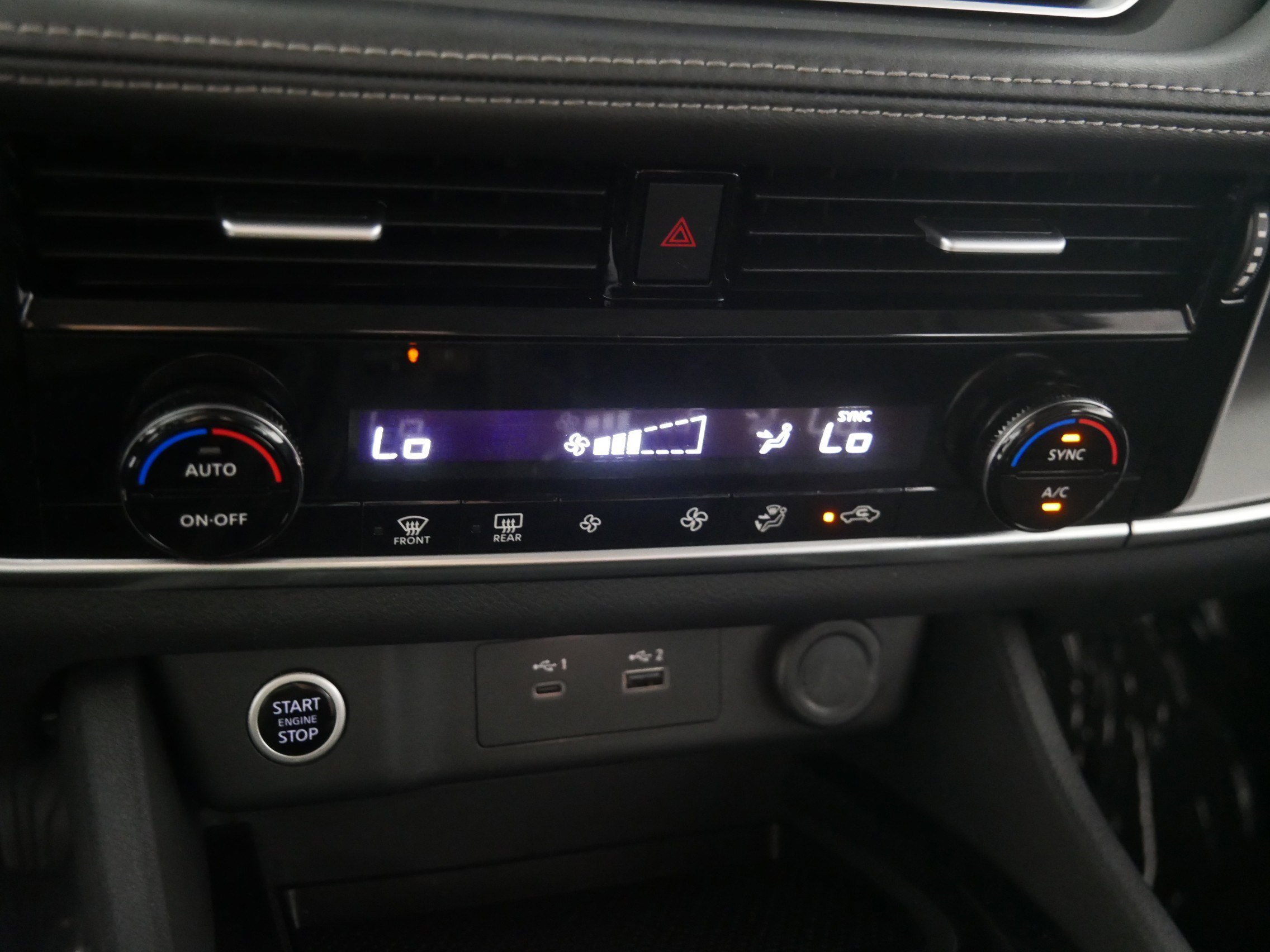 2022 Nissan Rogue SV photo 20
