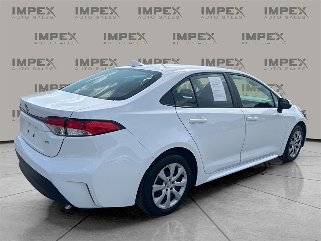 2024 Toyota Corolla LE photo 5