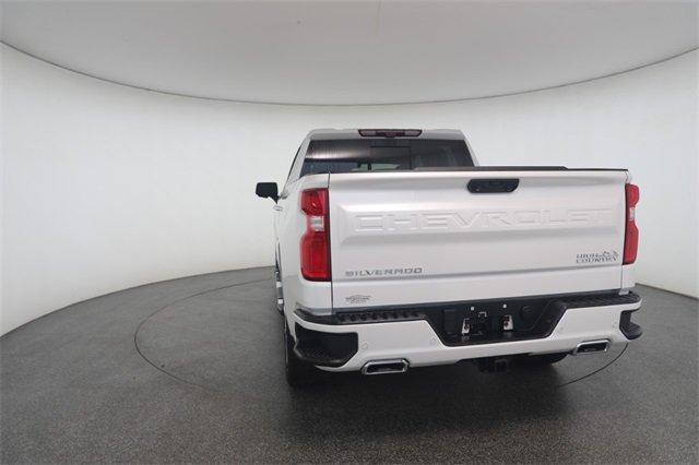 2023 Chevrolet Silverado 1500 High Country photo 10