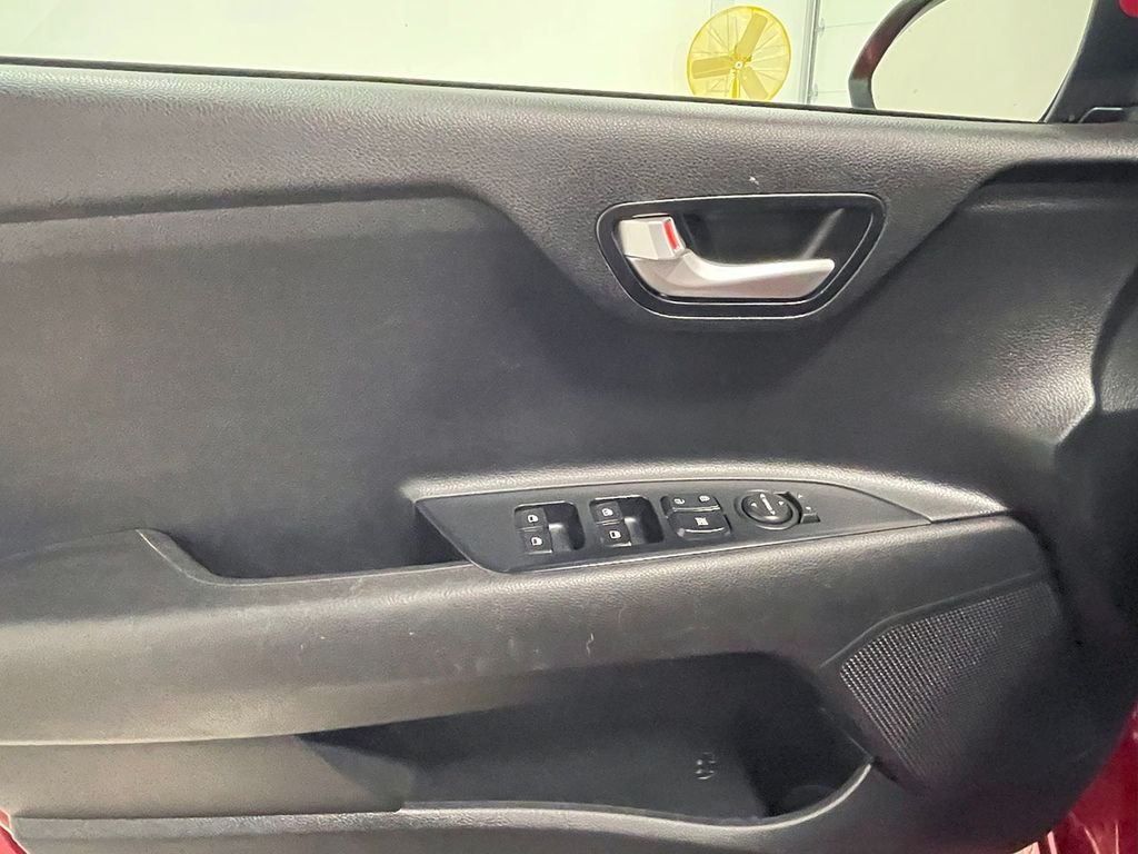 2019 Kia Rio S photo 14