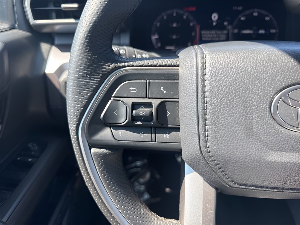 2025 Toyota Tacoma TRD Sport photo 14