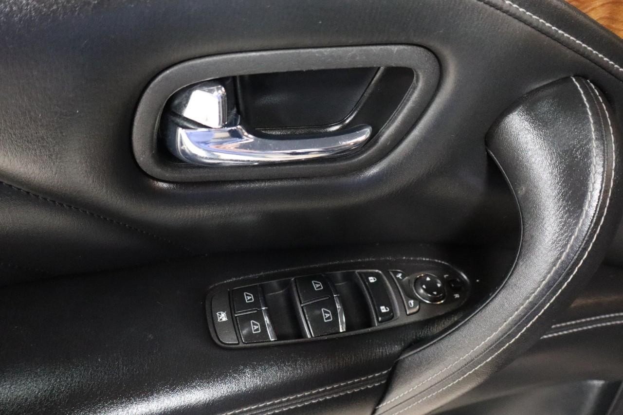 2017 Infiniti QX80 Base photo 11