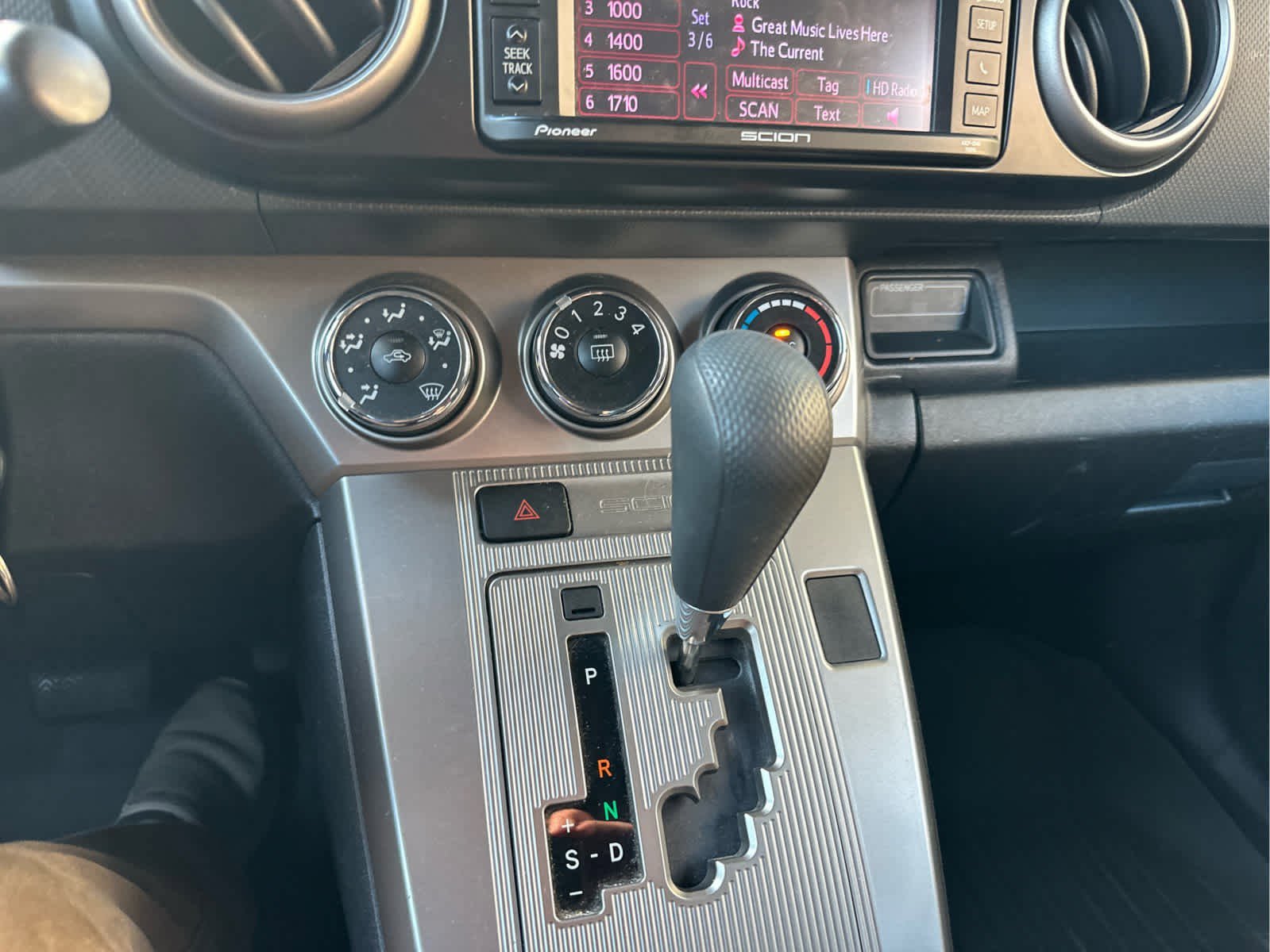 2014 Scion xB photo 12