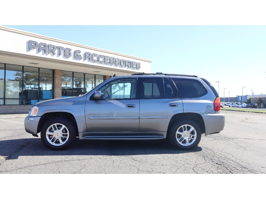 2007 Gmc Envoy Denali photo 3