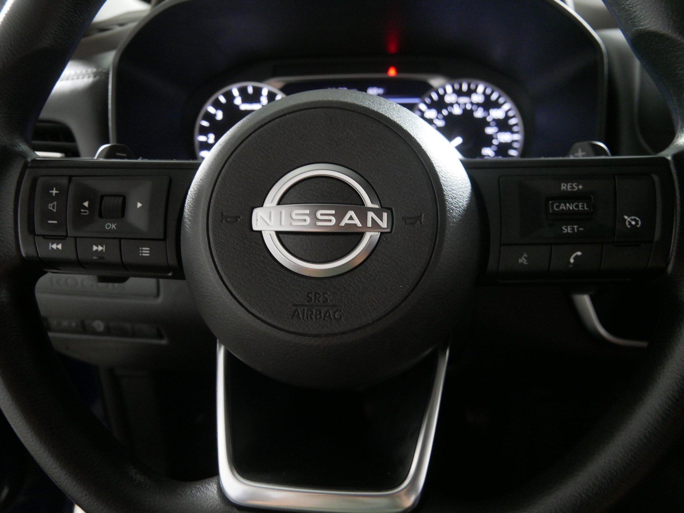 2023 Nissan Rogue S photo 25