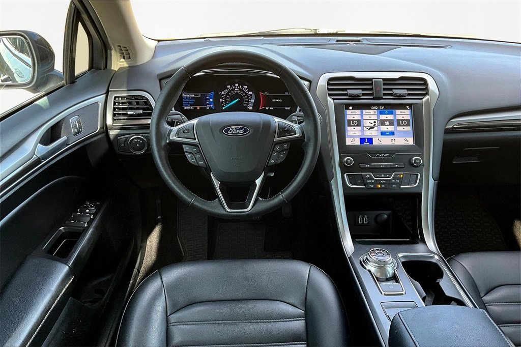 2019 Ford Fusion SEL photo 3