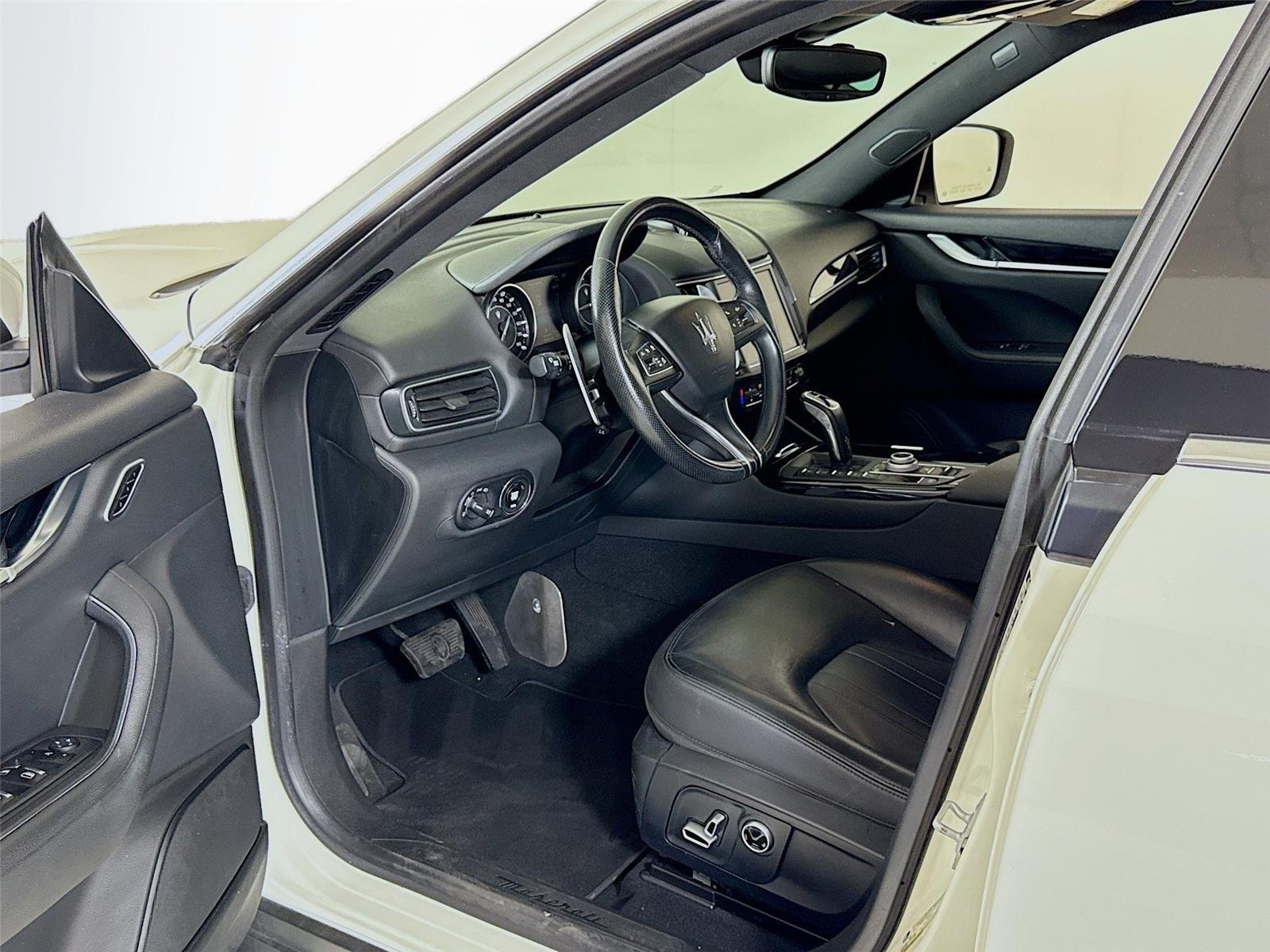 2023 Maserati Levante Modena S photo 11