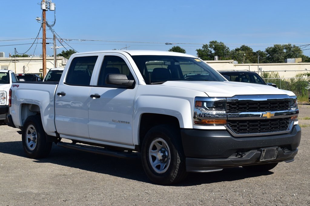 2018 Chevrolet Silverado 1500 photo 3