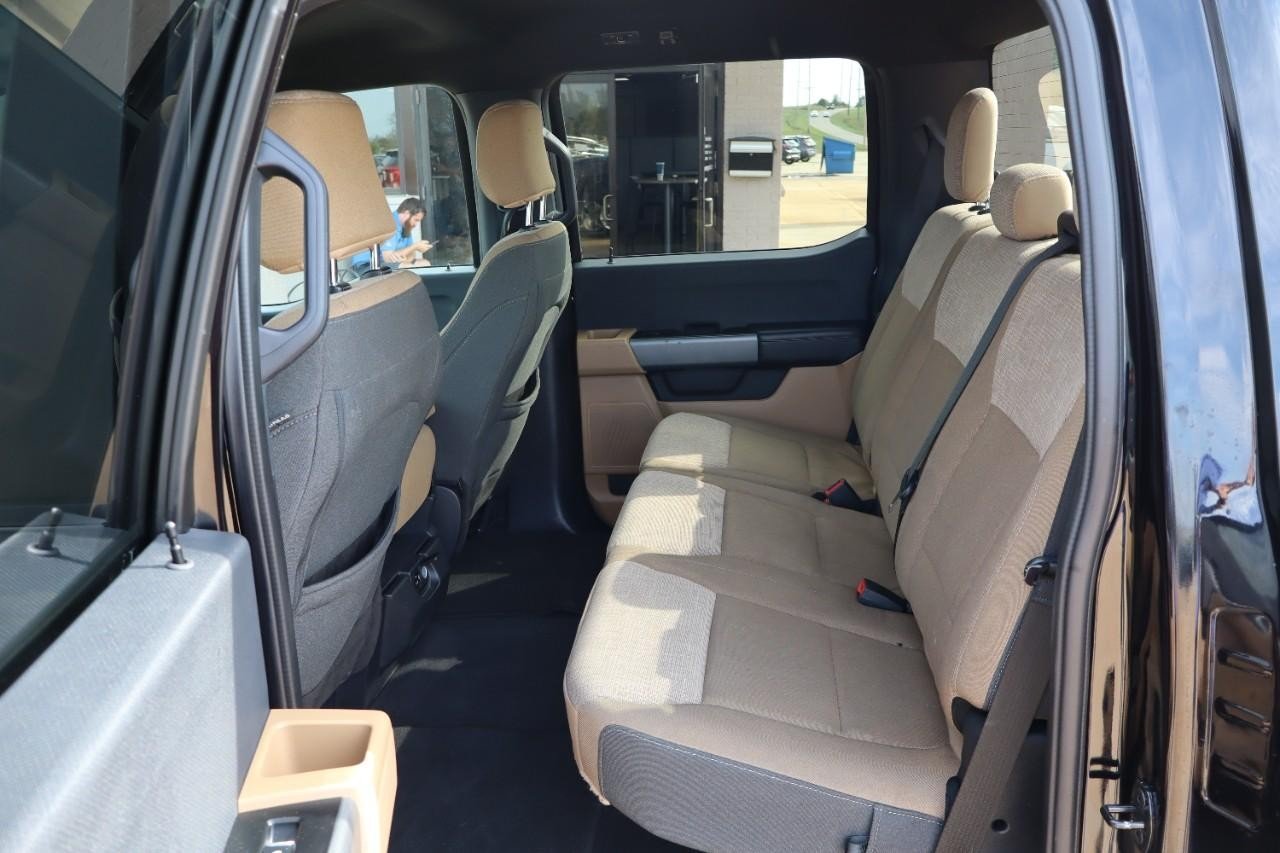 2023 Ford F-150 XLT photo 16