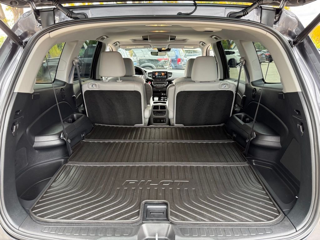 2021 Honda Pilot Touring photo 14