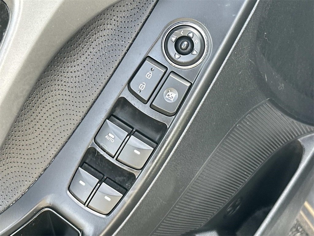 2011 Hyundai Elantra Limited photo 26