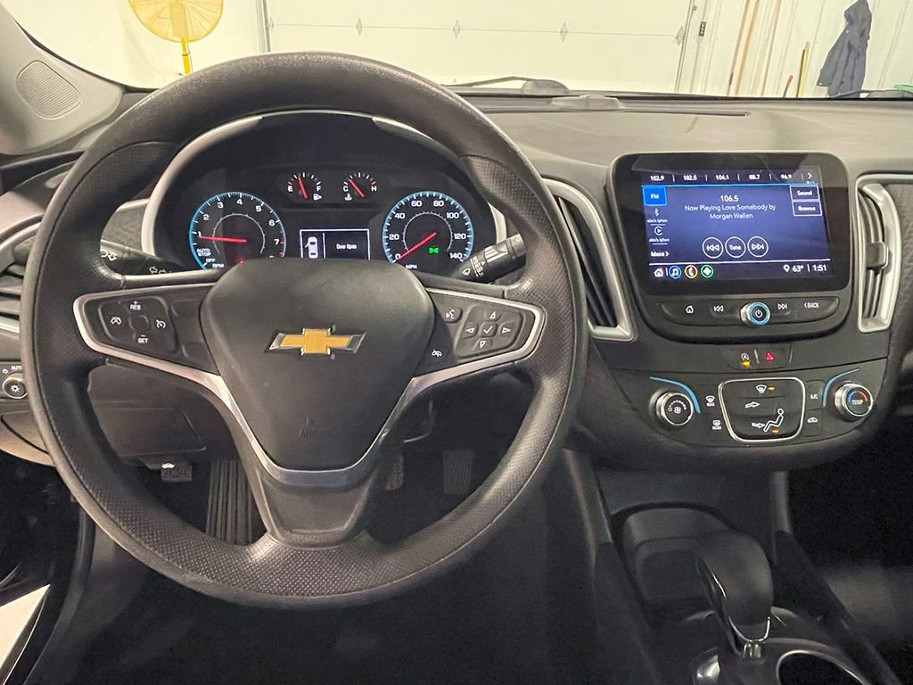 2022 Chevrolet Malibu LS photo 27