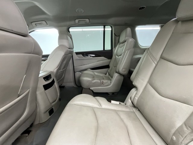2016 Cadillac Escalade ESV Base photo 6