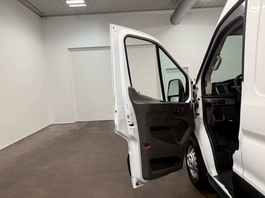 2020 Ford Transit photo 40