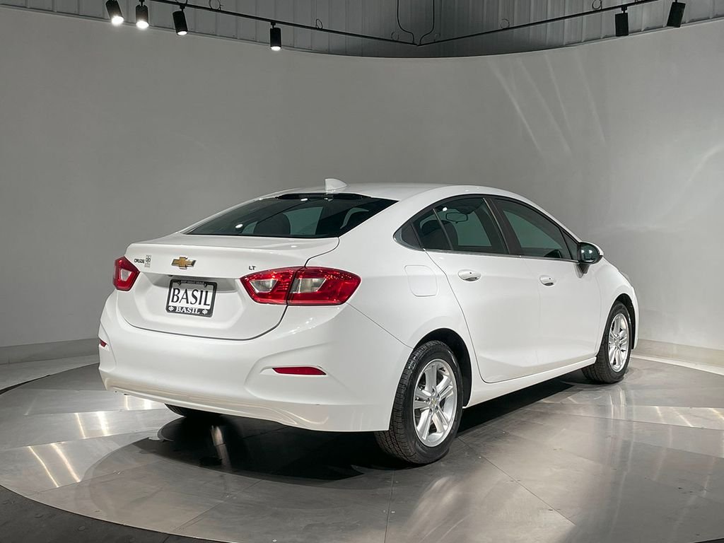 2018 Chevrolet Cruze LT photo 9
