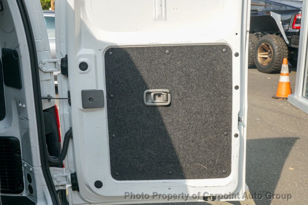 2021 Nissan NV200 S photo 5