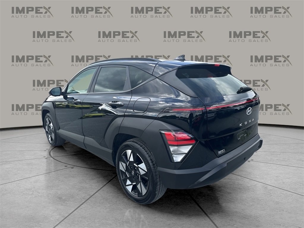 2025 Hyundai Kona SEL photo 3