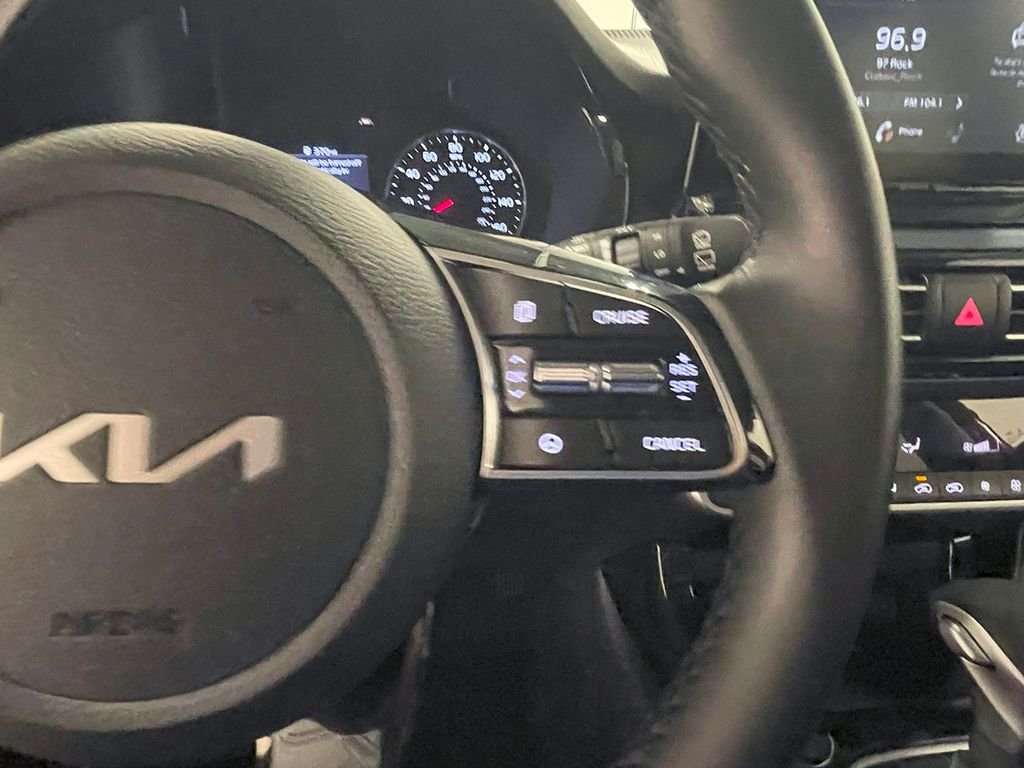 2023 Kia Seltos S photo 29