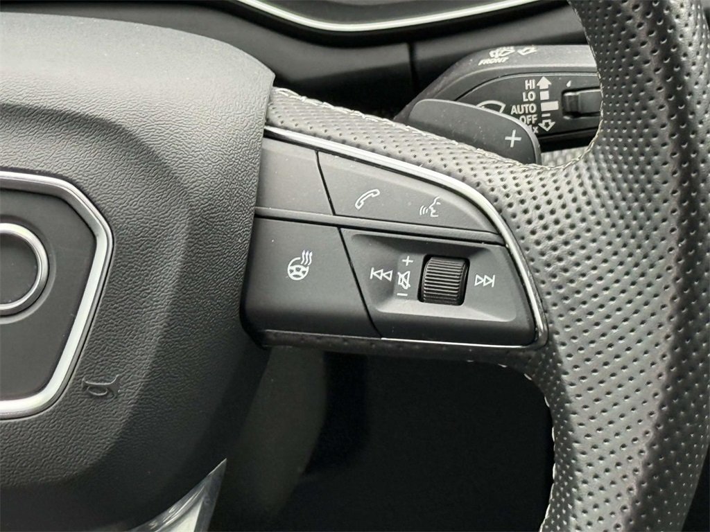 2022 Audi SQ5 Premium Plus photo 22