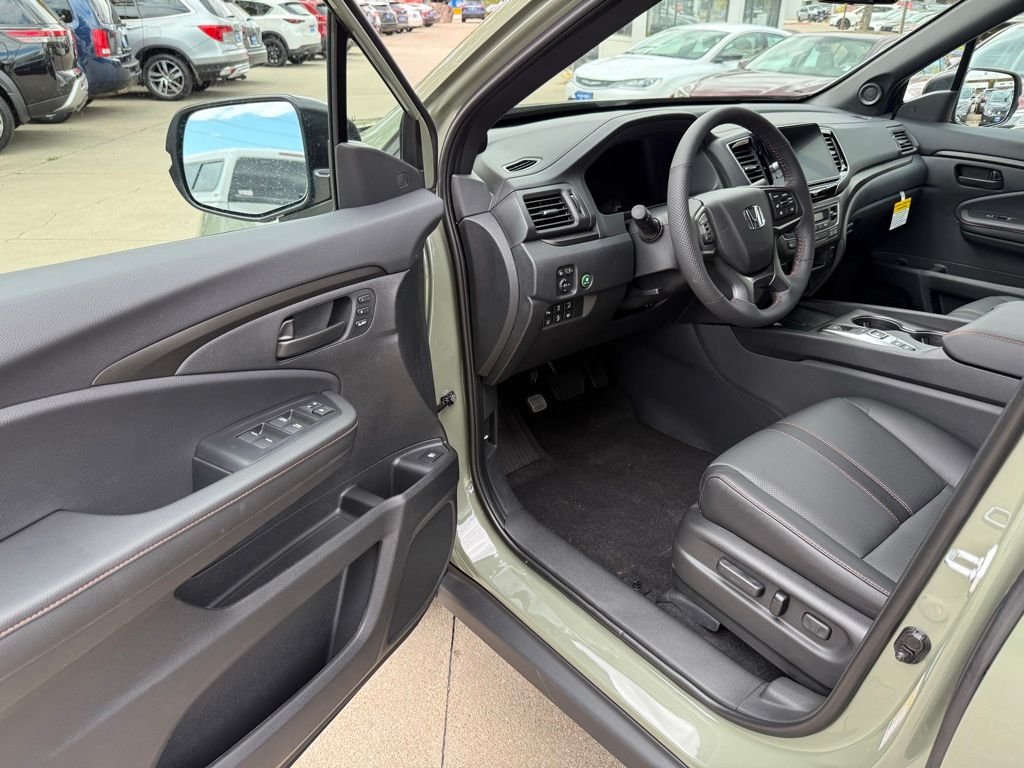 2026 Honda Ridgeline TrailSport photo 10