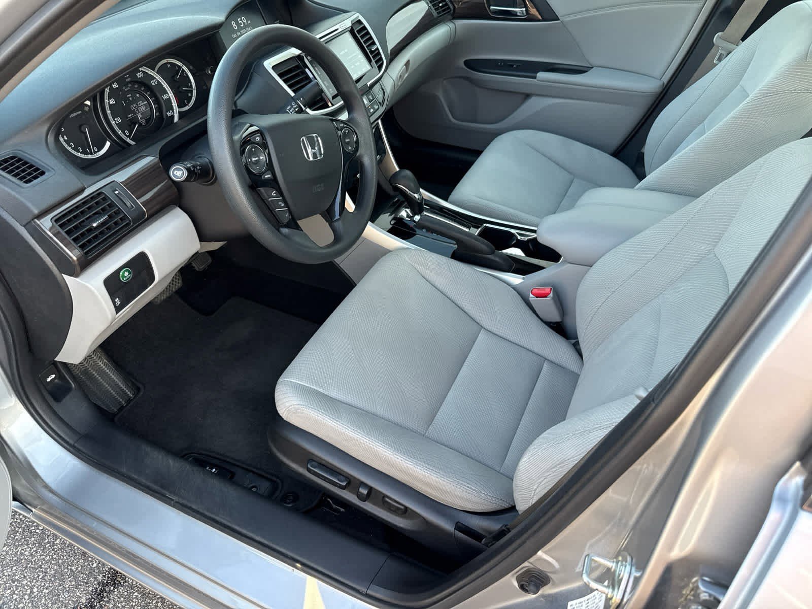 2017 Honda Accord EX photo 5