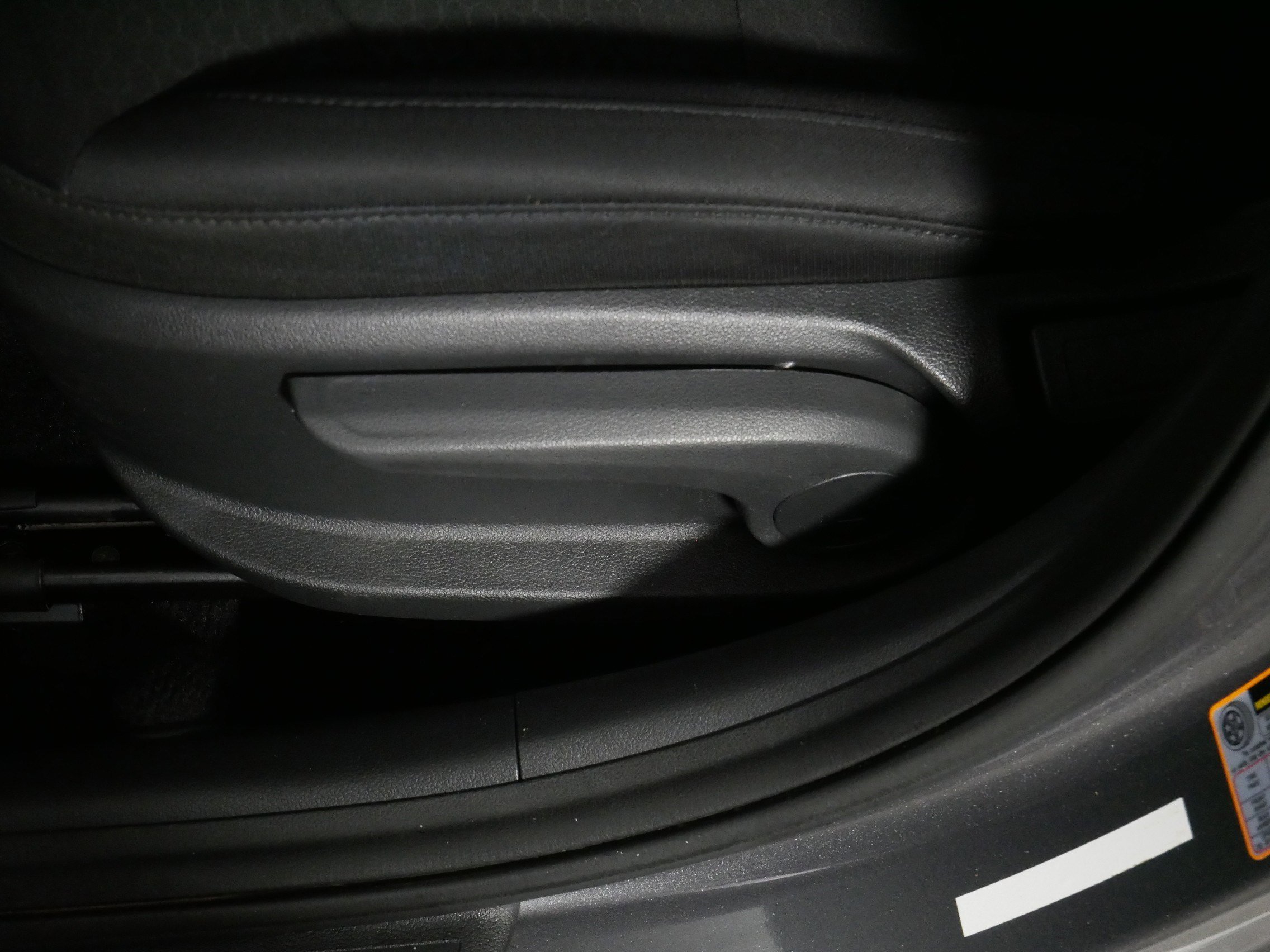 2020 Hyundai Elantra SEL photo 20