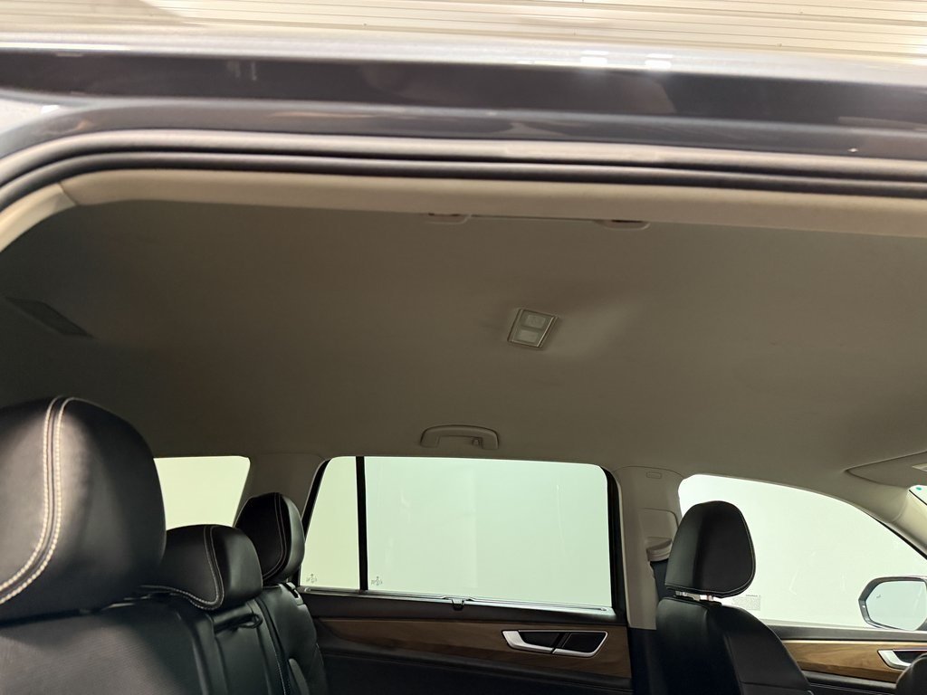 2025 Volkswagen Atlas SE Technology photo 13