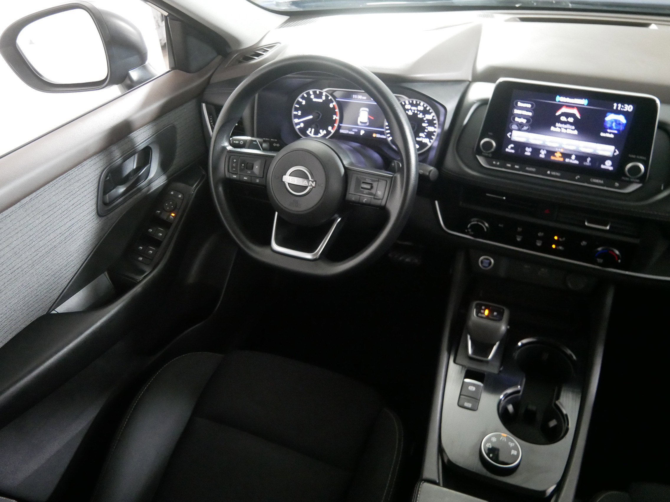 2023 Nissan Rogue S photo 9