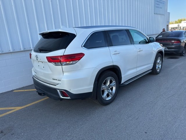 2019 Toyota Highlander Limited photo 4