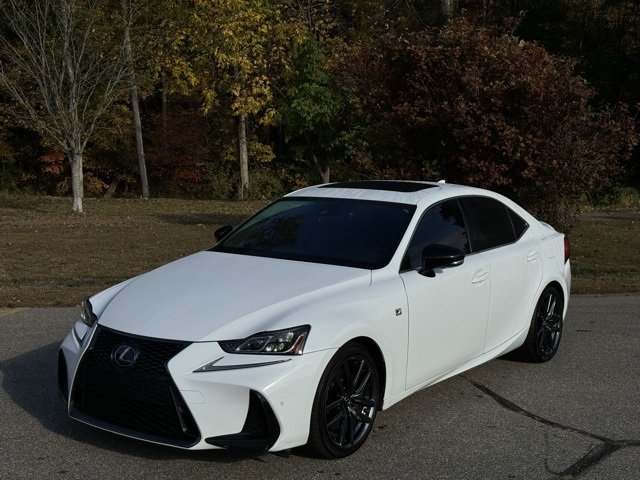 2019 Lexus IS
