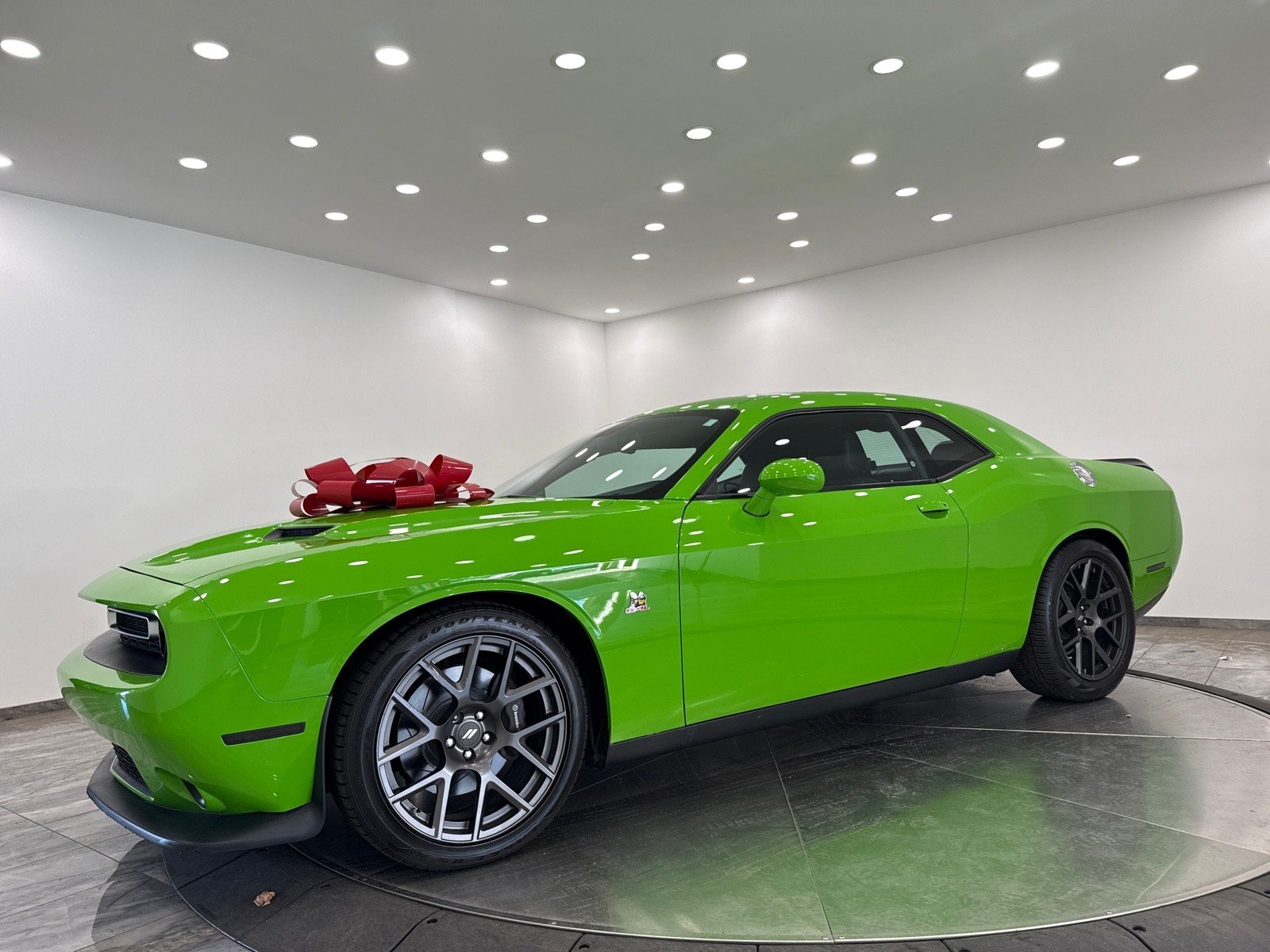 2017 Dodge Challenger R/T Scat Pack photo 3