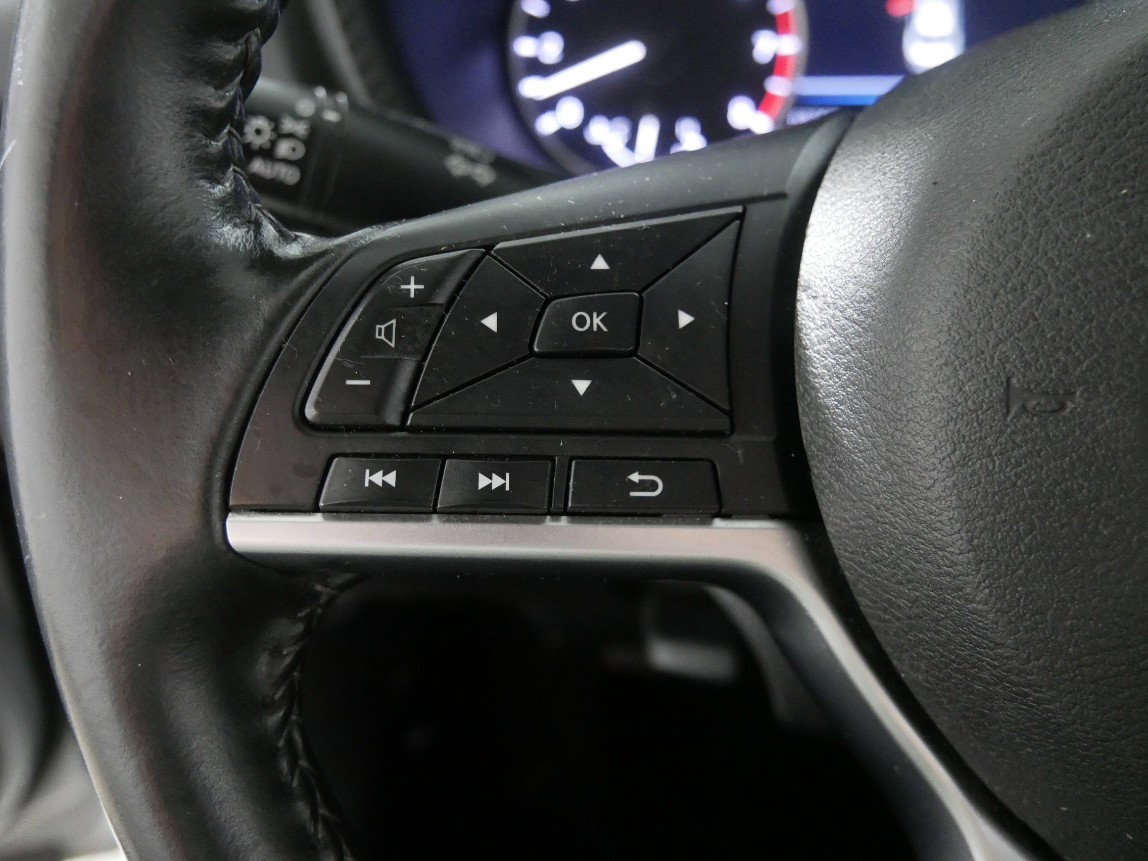 2023 Nissan Sentra SV photo 26