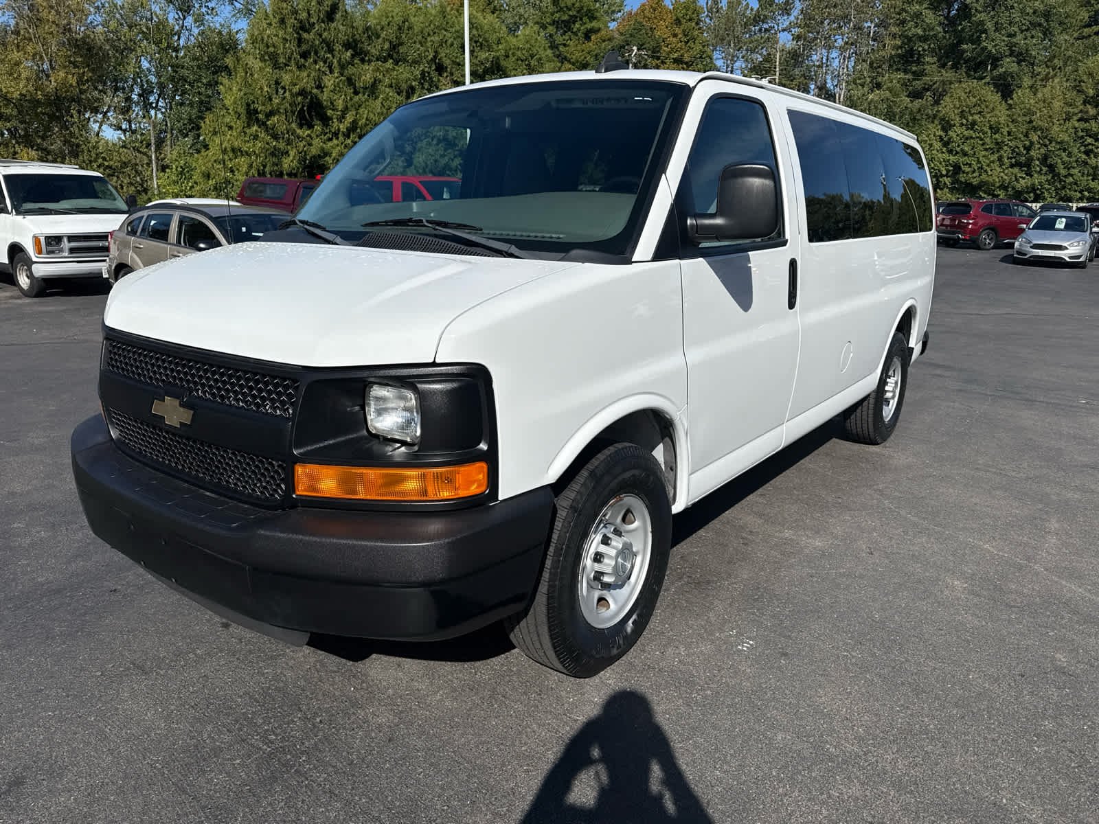 2016 Chevrolet Express LS photo 7