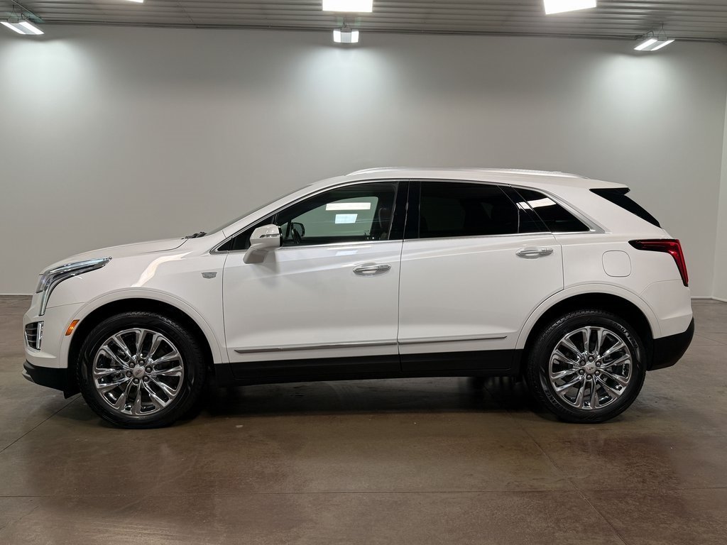 2022 Cadillac XT5 Premium Luxury photo 3