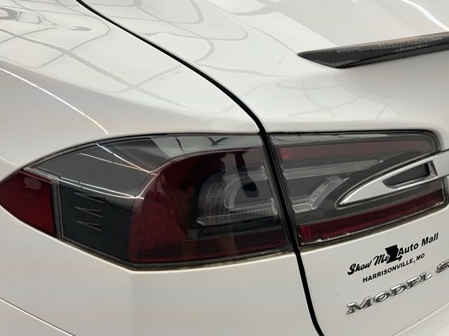2014 Tesla Model S photo 22