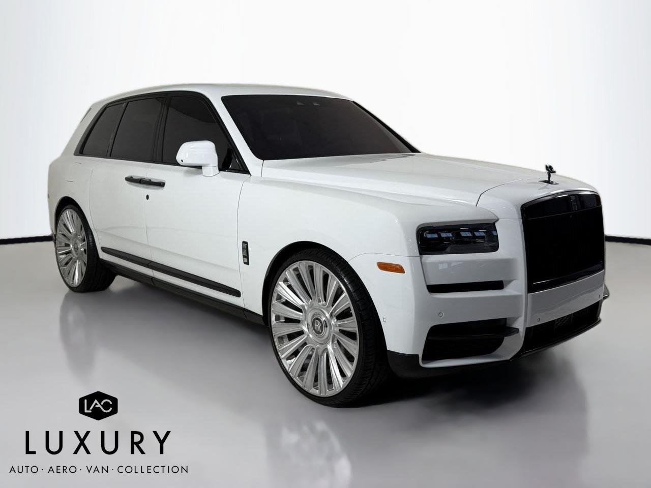 2021 Rolls Royce Cullinan RR31 photo 2