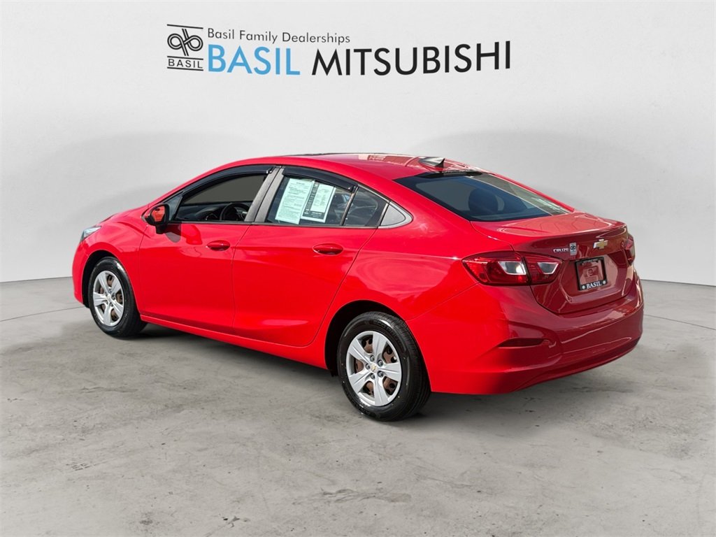 2018 Chevrolet Cruze LS photo 3