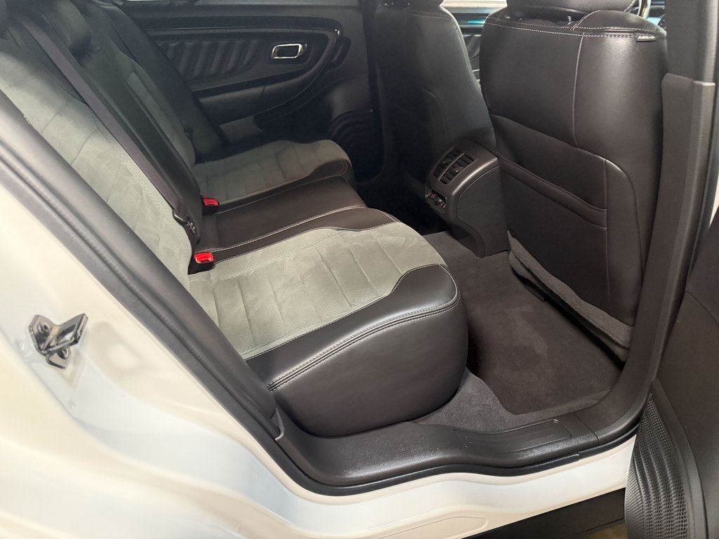 2019 Ford Taurus SHO photo 52