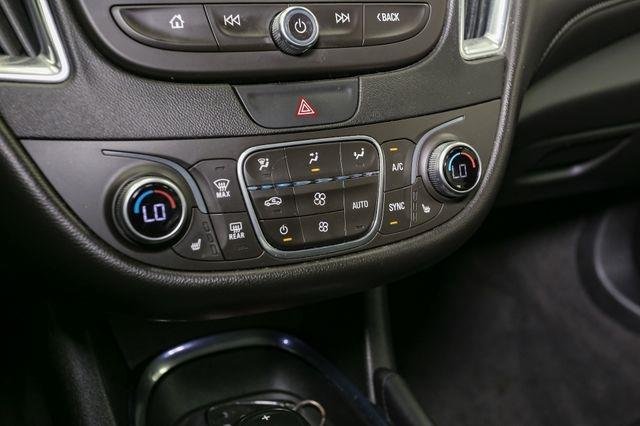 2018 Chevrolet Malibu Hybrid Base photo 29