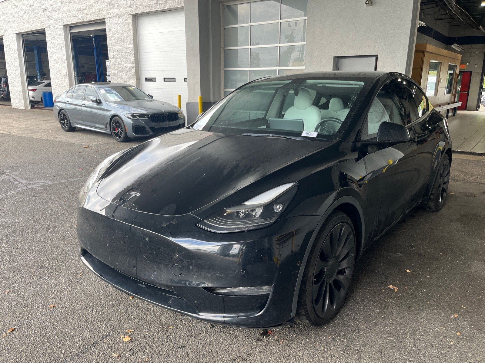 2022 Tesla Model Y Performance photo 3