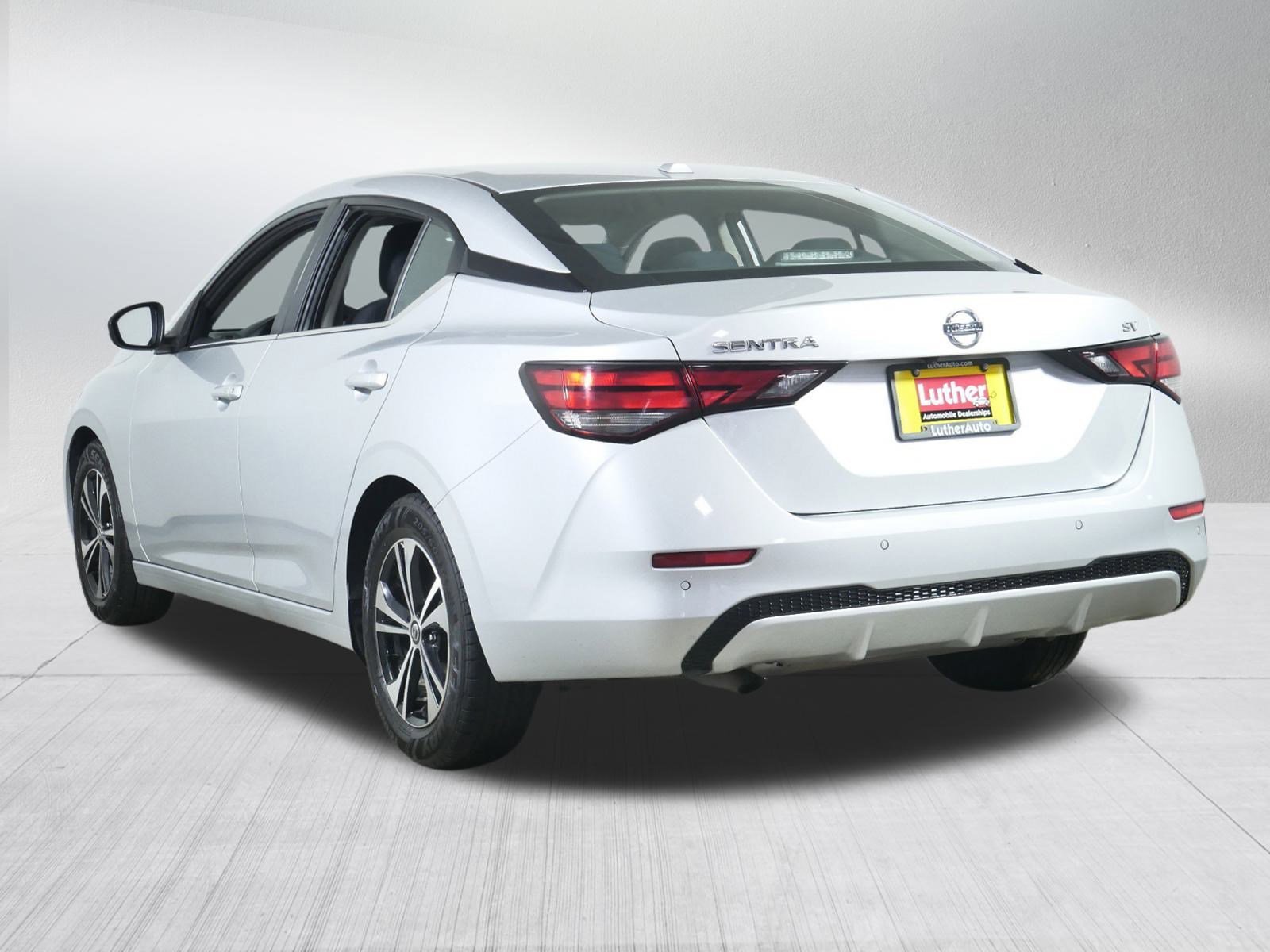 2023 Nissan Sentra SV photo 5